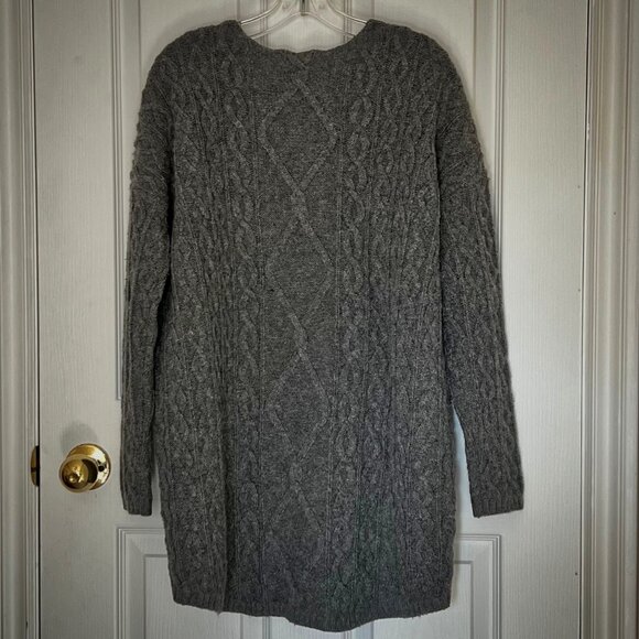 Tristan Long Grey Sweater - Medium - Picture 3 of 6